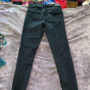 American eagle, size 6, black distressed jeans.
